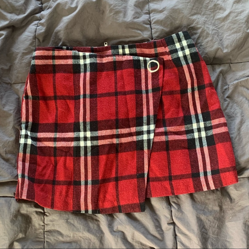 H&M divides red tartan wrap mini skirt